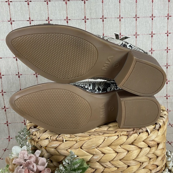 MIA “Auden” Snakeskin Embossed Ankle Boots Almond Toe Sz 7.5 Bootie NWOB - Picture 5 of 7